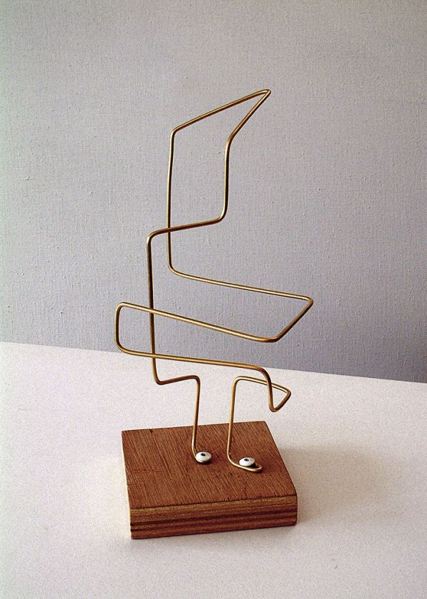 2005 - 'Moving Cube in Wire' an abstract copper wire sculpture, free image in public domain / Commons, CCO – painter-artist, Fons Heijnsbroek