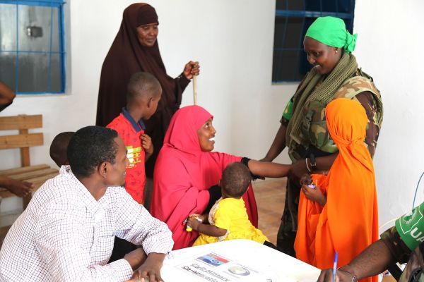 2019_05_09_AMISOM_KDF_Support_Local_Comminities_Dhobley-2