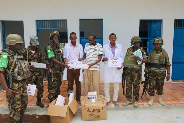 2019_05_09_AMISOM_KDF_Support_Local_Comminities_Dhobley-5
