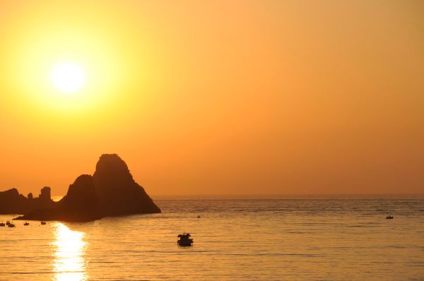 Aci Castello Sicily Italy - Creative Commons by gnuckx