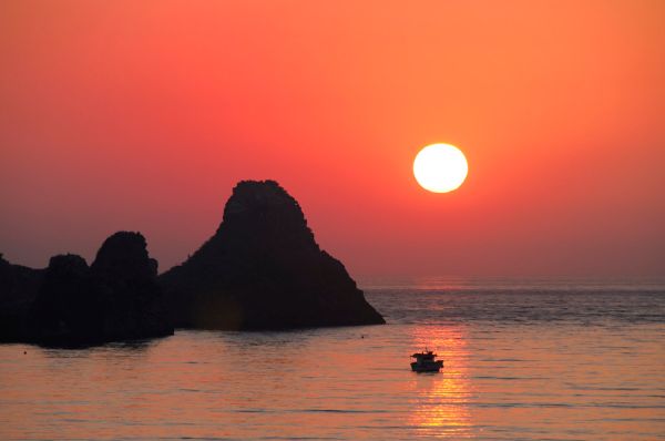 Aci Castello Sicily Italy - Creative Commons by gnuckx
