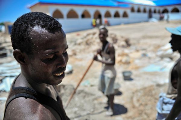 AMISOM Humanitarian Mission 09