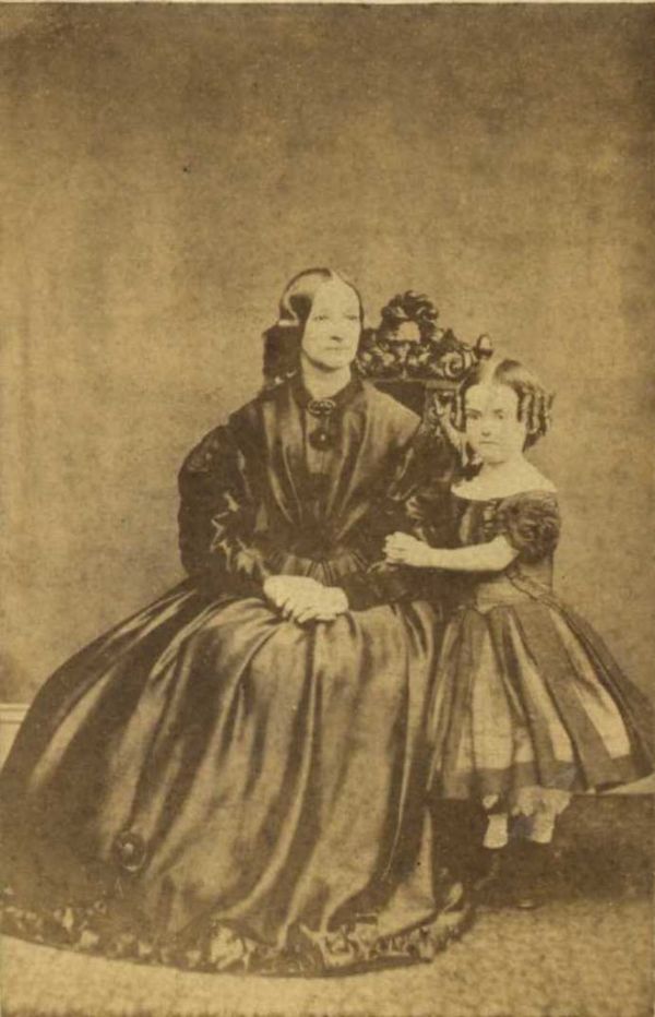 An unknown lady and her child [Whiteing Family of Beverley, presumed]. 1863 (archive ref DDX381/56)
