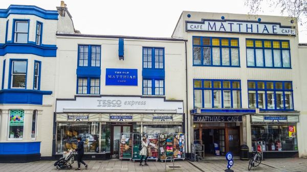 Art Deco, MATTHIAE'S CAFE AND BAKERY, 76-84, KEW ROAD