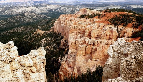 Bryces Canyon.