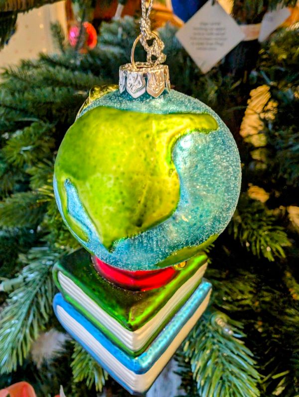Christmas Tree Ornament -- Globe and Books