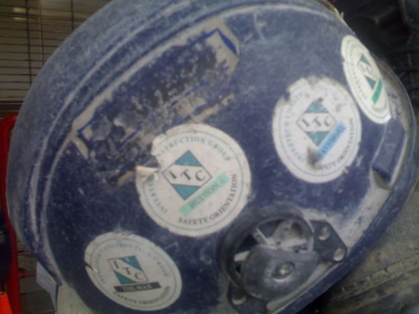Cool construction worker helmet - Roland in Vancouver (051)