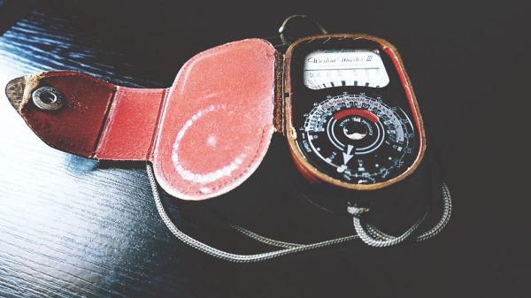 DSC02175-02 (Western Master III - light meter)