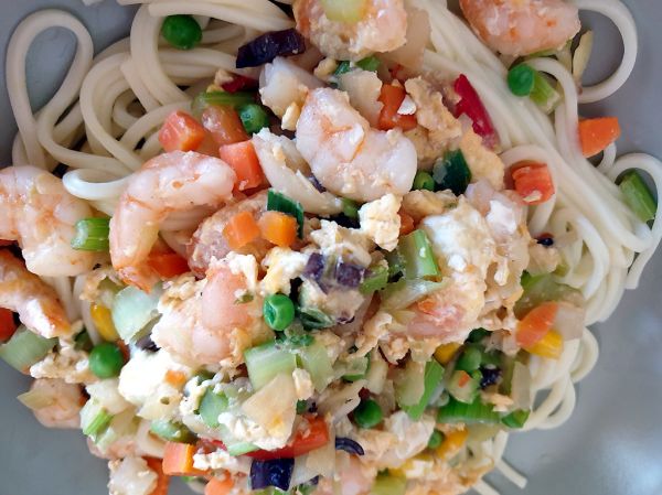 food_noodles_with_shrimps_002