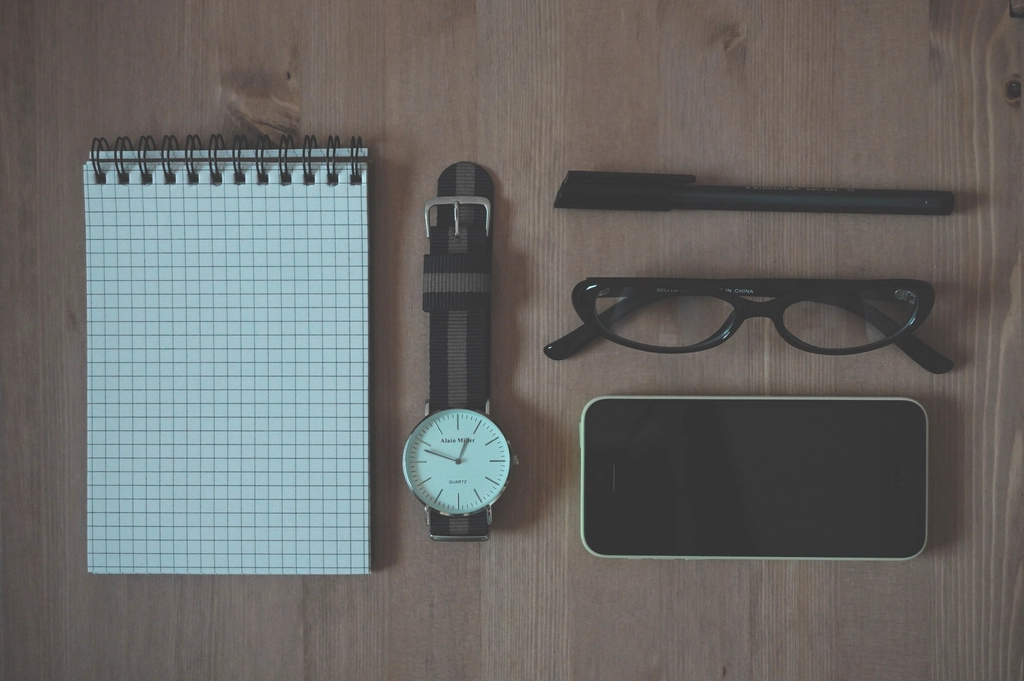 Free accessories flat lay photo