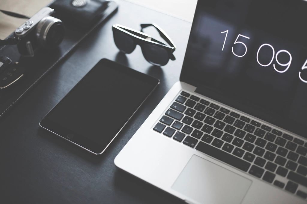 Free creative workspace image
