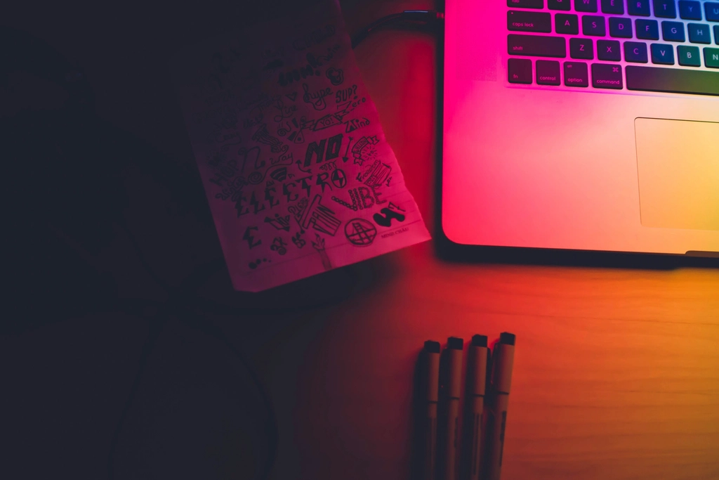 Free designer workspace laptop image