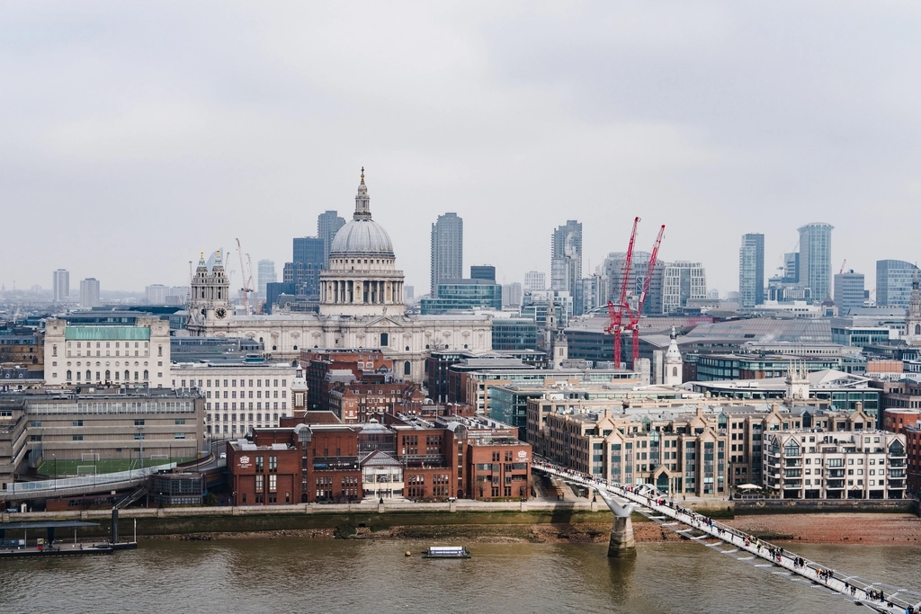 Free London city skyline Thames