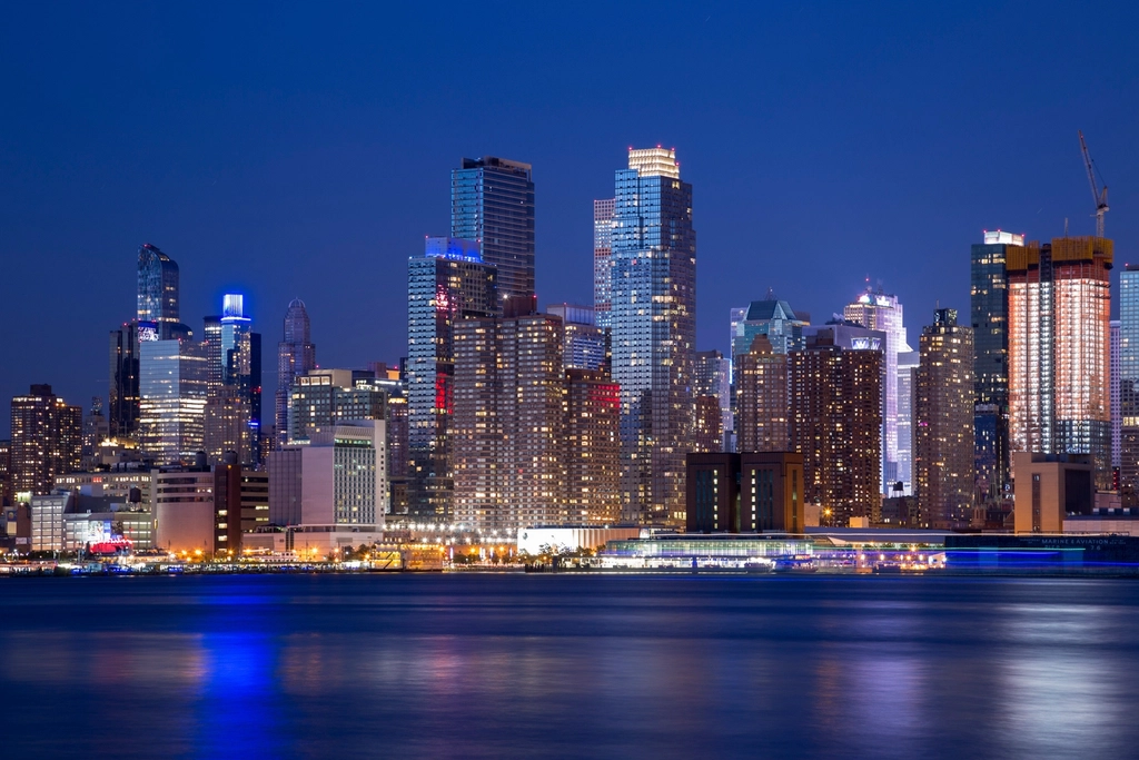 Free night city skyline image