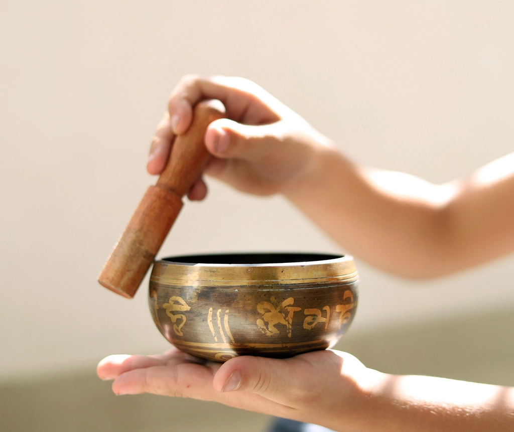 Free standing bell image