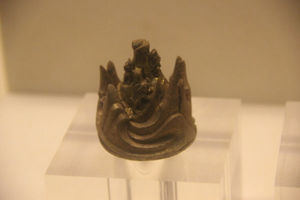 Gilt Bronze Bridge of Se Stringed Musical Instrument