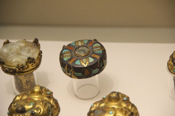 Han Gilt Bronze Se Musical Instrument Pegs