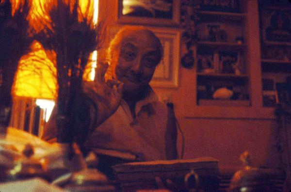His Holiness Dilgo Khyentse Rinpoche - making the perfection mudra and gaze like Padmasambhava, Seattle Sakya Lhakang 1976, Washington State, USA, photo by Chris Wilkinson