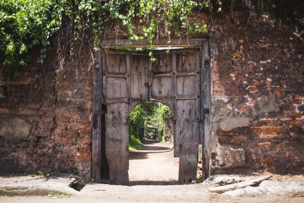 Inner way in Door