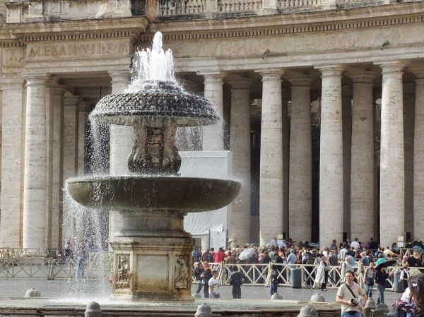 Italy Vatican - Creative Commons by gnuckx