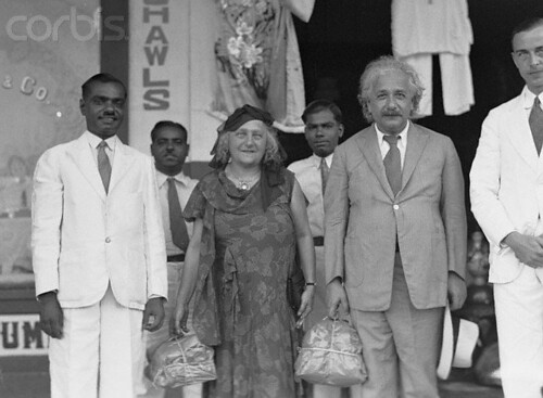 Los Viajeros Distinguidos Visita de Panamá Bazares en la Ciudad de Colón: el profesor Albert Einstein, Uno de los Científicos Más Importantes del Mundo, y autor de la Teoría de la RELATIVIDAD, Con Su...