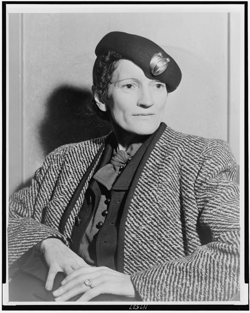 Mari Sandoz, half-length portrait, facing