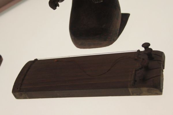 Mawangdui Figure of Se Stringed Musical Instrument