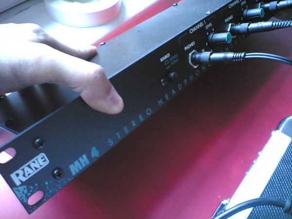 Mojo MH4 Stereo Headphone console - rack mountable
