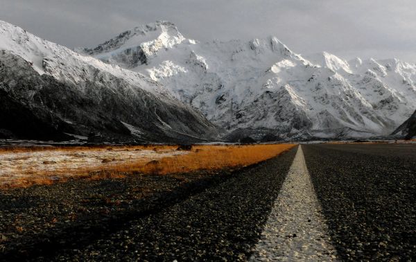 Mt Sefton. Mt Cook NP. NZ