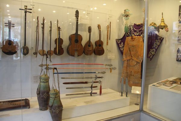 Musical Instruments & Costumes