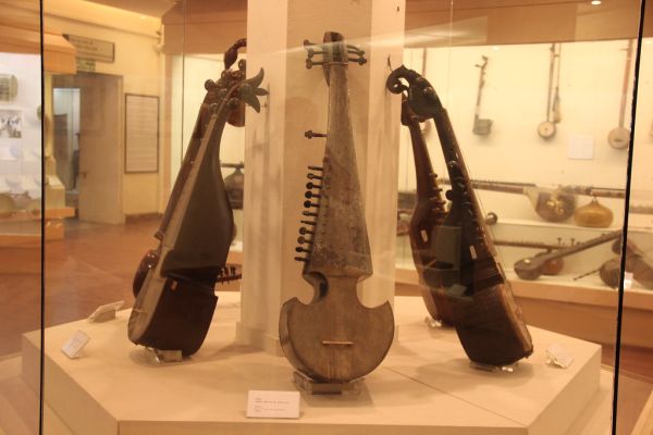 Musical Instruments: Sarod