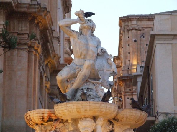 Noto-Syracuse-Sicilia-Italy - Creative Commons by gnuckx