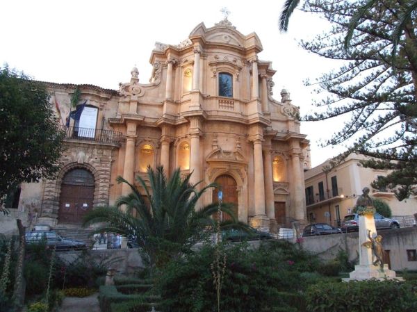 Noto-Syracuse-Sicilia-Italy - Creative Commons by gnuckx