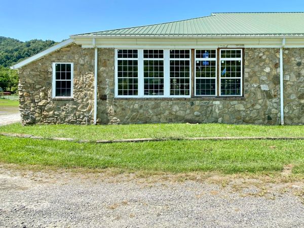 Old Spring Creek School, Spring Creek, NC