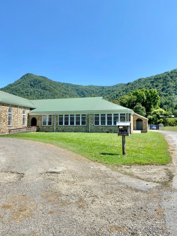 Old Spring Creek School, Spring Creek, NC