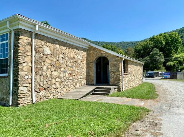 Old Spring Creek School, Spring Creek, NC