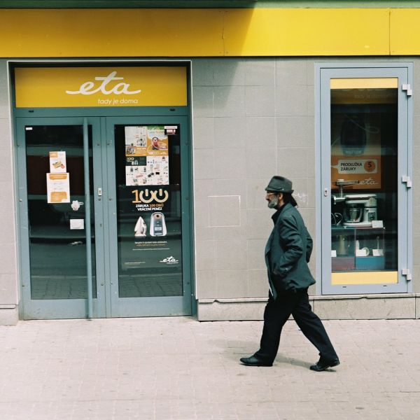 Pentacon Six + MC Biometar 2,8/120 - Man on Cejl Street