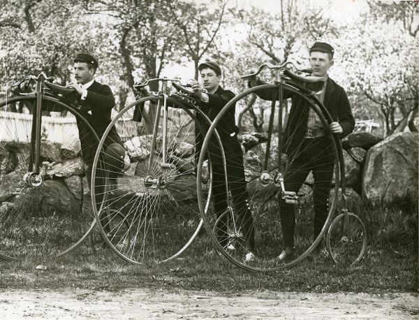 Phillips Academy students cycling, c. 1900