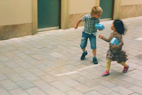 Praktica MTL 5 + Helios 44-2 2/58 - Kids Talk