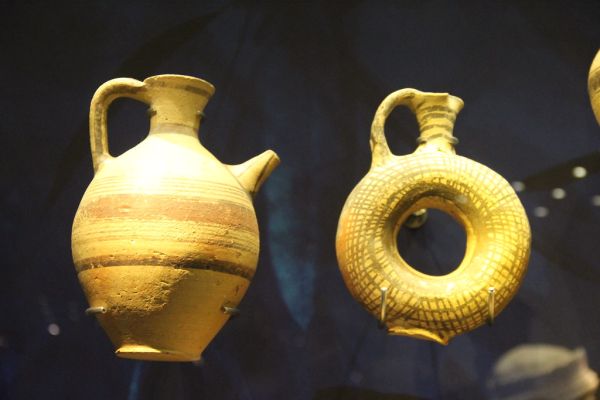 Right: Clay ring-shaped vessel, Cypro-Geometric III Period, 900-750 BC