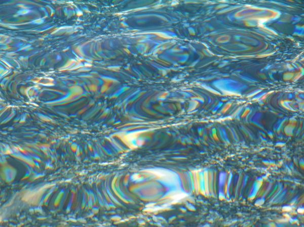 Sea water Taormina-Messina-Sicilia-Italy - Creative Commons by gnuckx