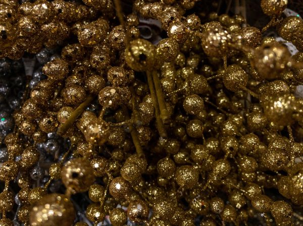 Sparkly gold Christmas decorations