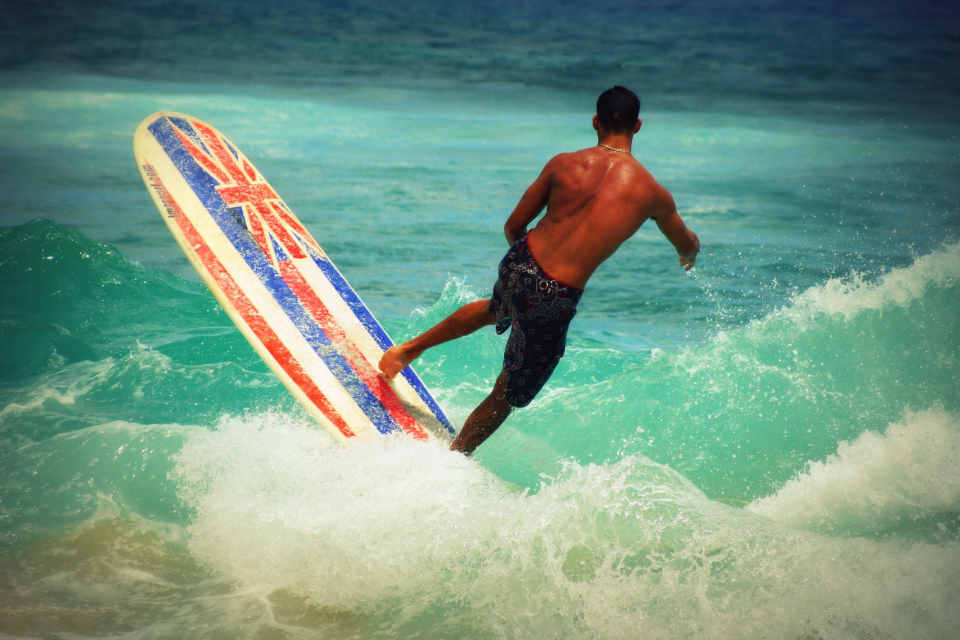 Surfer Wave