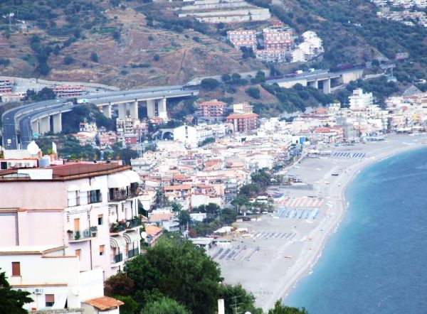 Taormina Letojanni Sicilia Italy - Creative Commons by gnuckx