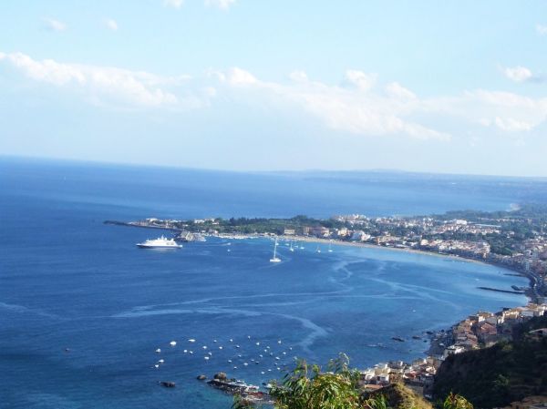 Taormina-Sicilia-Italy - Creative Commons by gnuckx