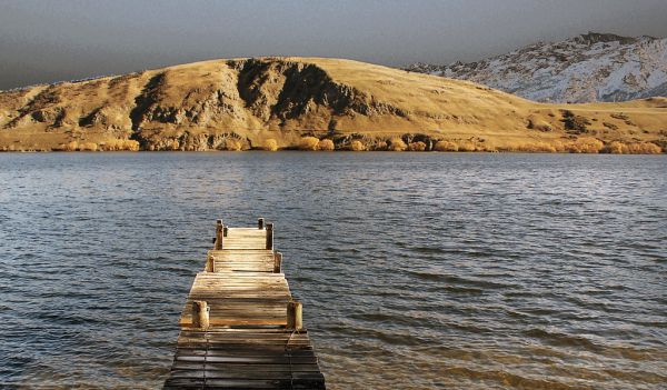 The jetty Lake Hayes. NZ
