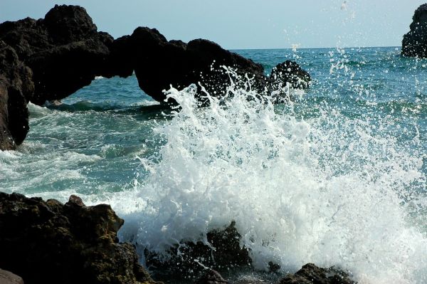 The little arch wave, Mazatlan, Mexico, Pacific West Coast, North America