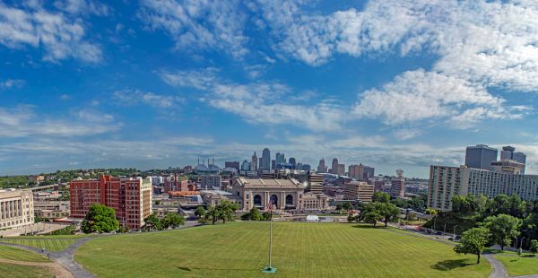 Union Station and Kansas City Skyline