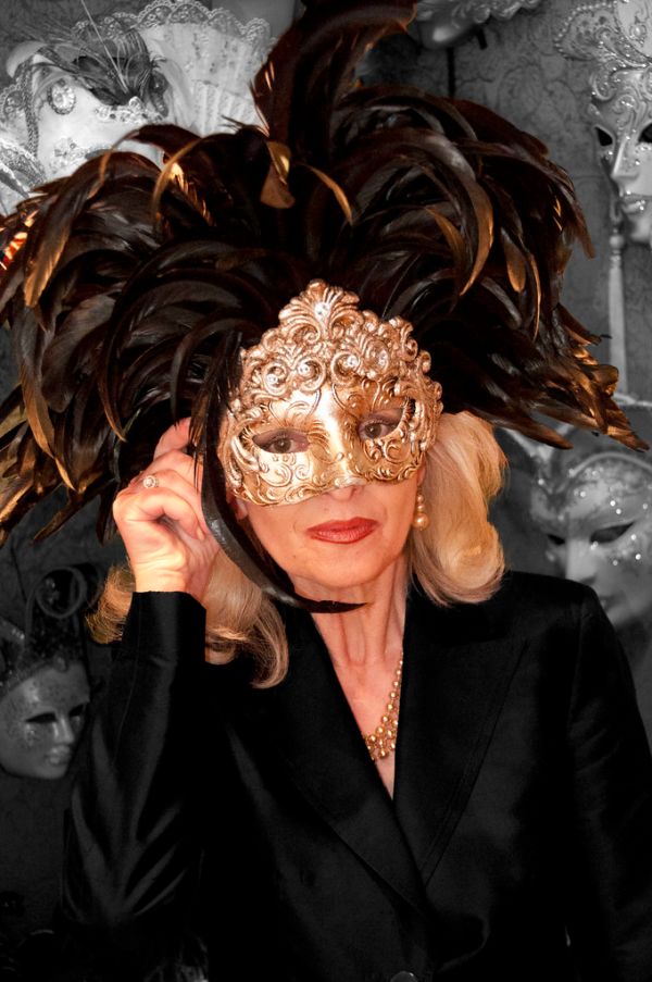 Venetian Carnival Mask - Maschera di Carnevale - Venice Italy - Creative Commons by gnuckx