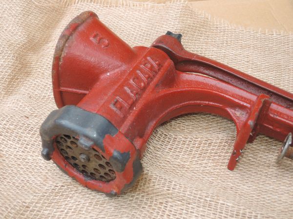 vintage_meat grinder_004